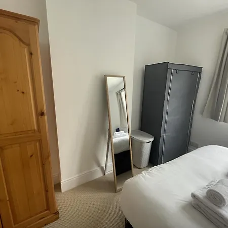 Refined Comfort In The Heart Of Bedminster Holiday home *