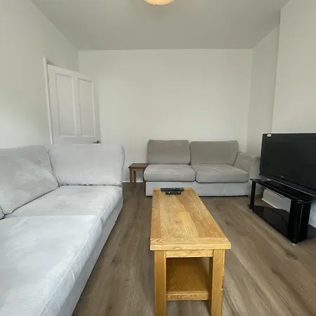 Refined Comfort In The Heart Of Bedminster Holiday home *