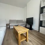Refined Comfort In The Heart Of Bedminster Будинок відпочинку *