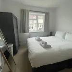 Refined Comfort In The Heart Of Bedminster