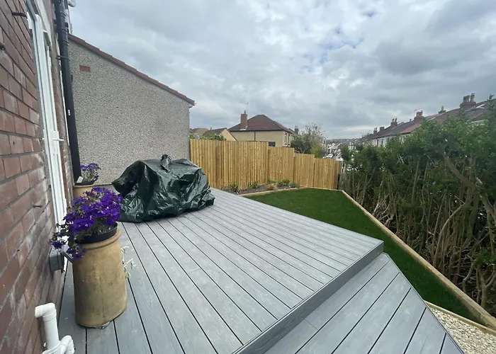 Дом отдыха Refined Comfort In The Heart Of Bedminster