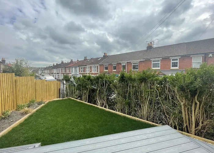 Refined Comfort In The Heart Of Bedminster