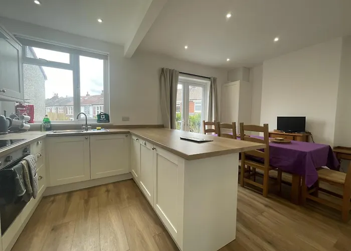 Дом отдыха Refined Comfort In The Heart Of Bedminster