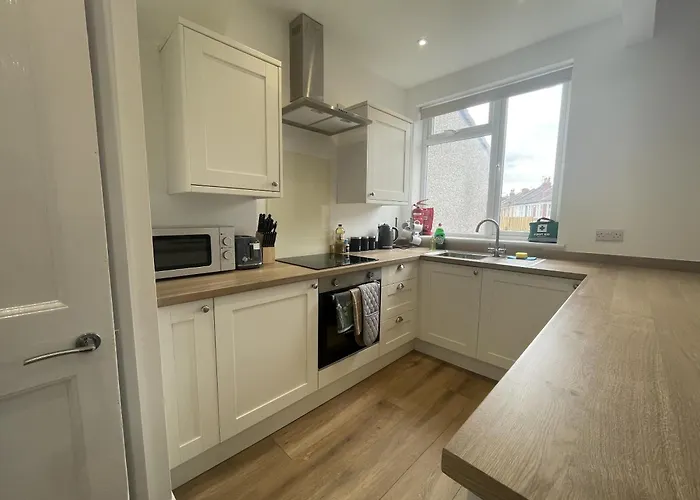 Refined Comfort In The Heart Of Bedminster Бристоль