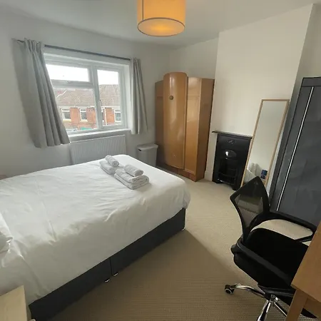 Vakantiehuis Refined Comfort In The Heart Of Bedminster