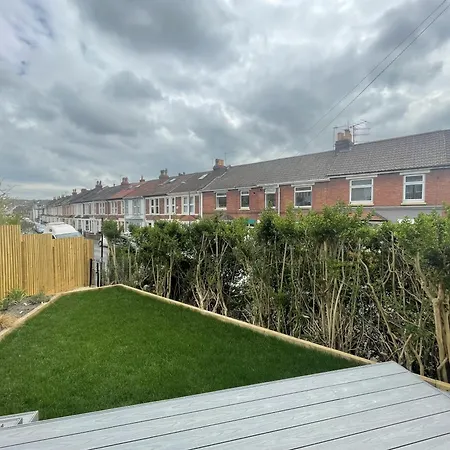 Refined Comfort In The Heart Of Bedminster