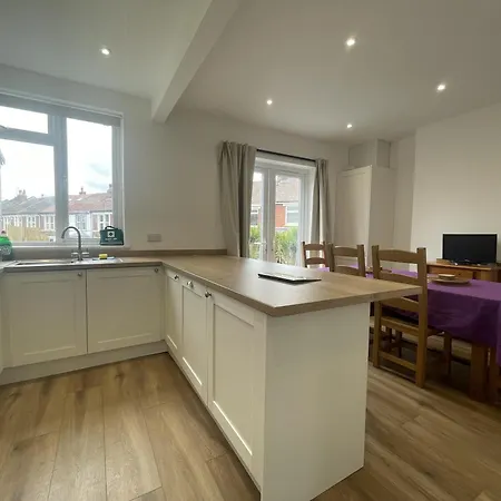 別荘 Refined Comfort In The Heart Of Bedminster